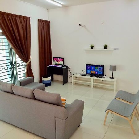 Kampar Sakura 3 Landed Villa Ngoại thất bức ảnh